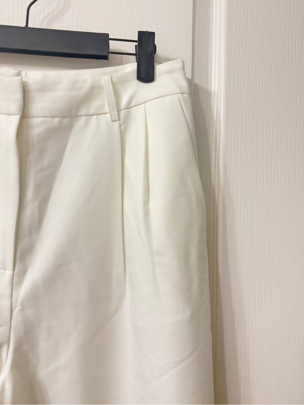 Commense Wide-Leg White Trousers - Picture 3 of 7